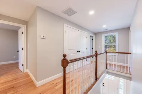 6 Burnham Avenue Durham NH 03824