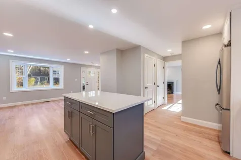 6 Burnham Avenue Durham NH 03824