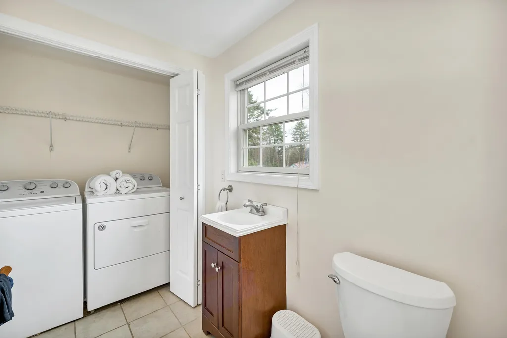 7 Lovejoy Road Milford NH 03055