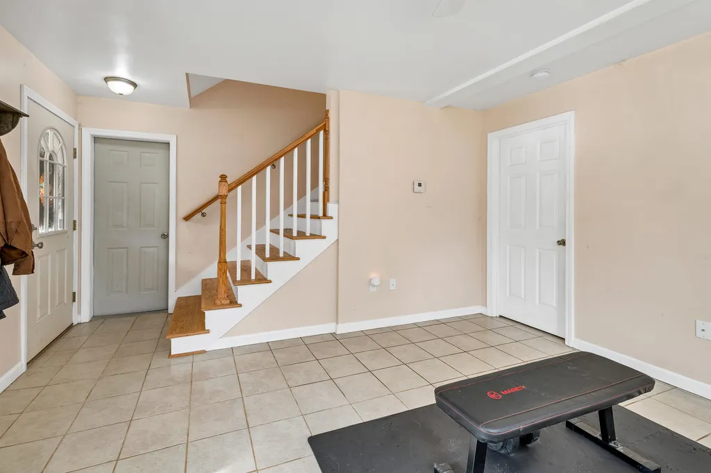 7 Lovejoy Road Milford NH 03055