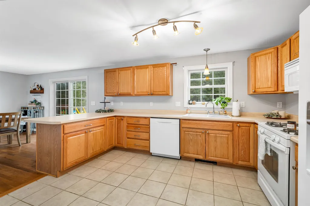 7 Lovejoy Road Milford NH 03055