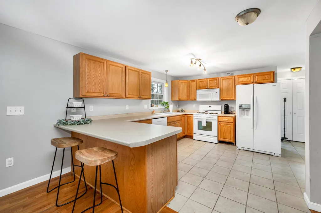 7 Lovejoy Road Milford NH 03055