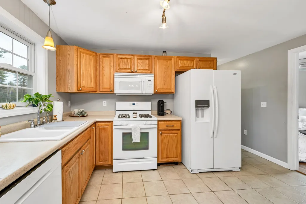 7 Lovejoy Road Milford NH 03055