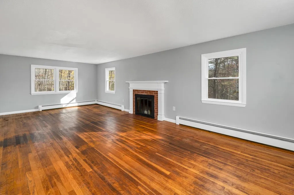 38 Lynnewood Road Laconia NH 03246
