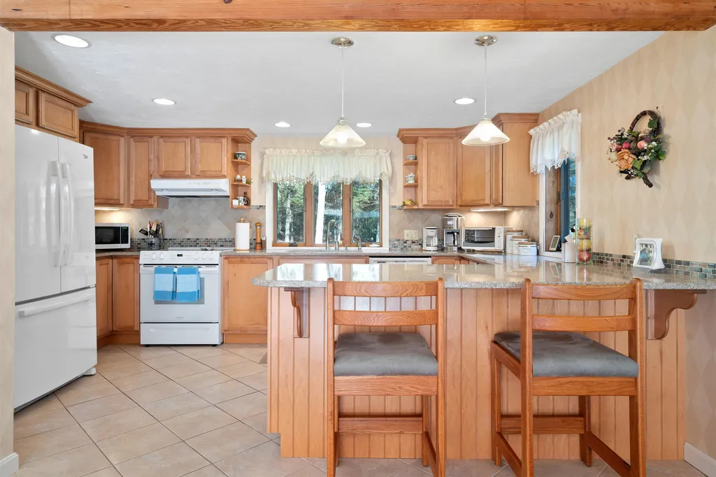 112 Morse Lane Newbury NH 03255