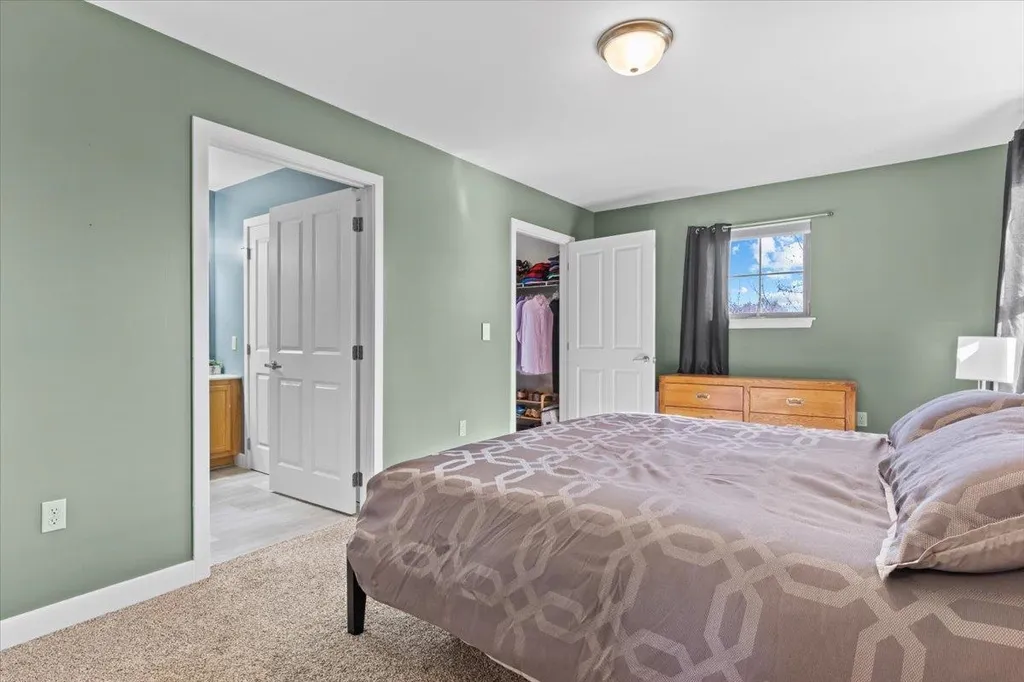 409 Farrell Street South Burlington VT 05403