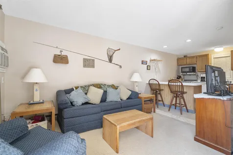 118 Weirs Road Gilford NH 03249