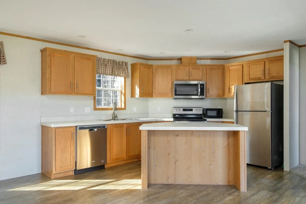 10 Cleo Circle Rochester NH 03868