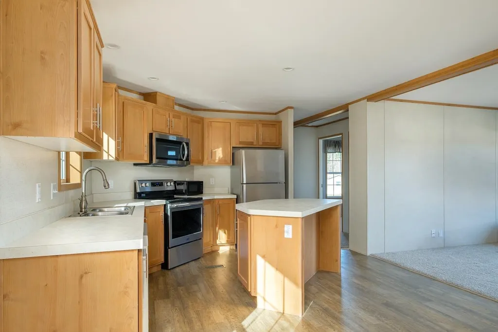 10 Cleo Circle Rochester NH 03868