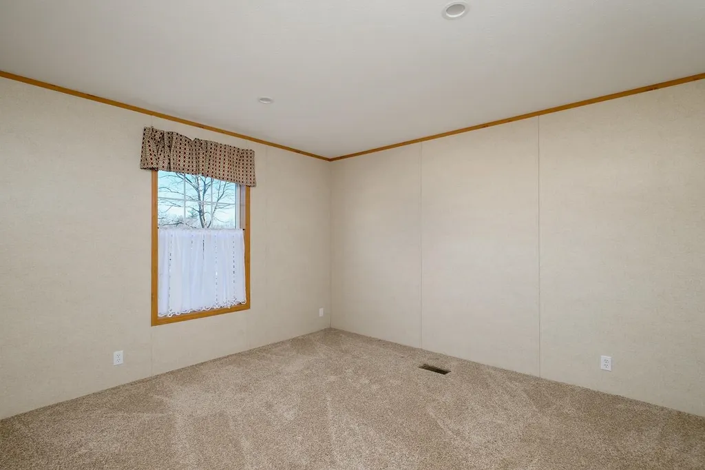 10 Cleo Circle Rochester NH 03868