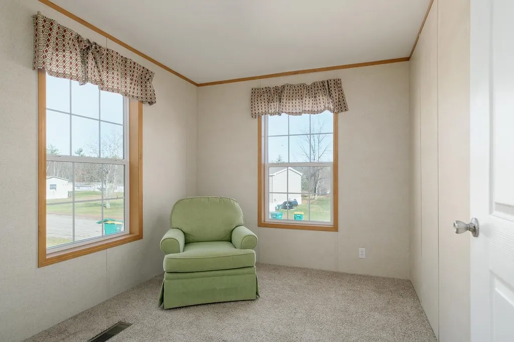 10 Cleo Circle Rochester NH 03868