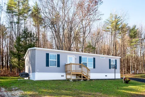 10 Cleo Circle Rochester NH 03868