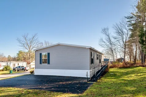 10 Cleo Circle Rochester NH 03868