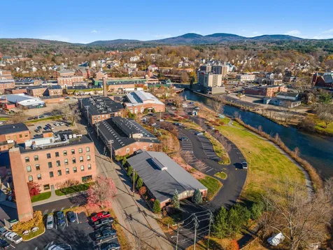 66 Landing Lane Laconia NH 03246