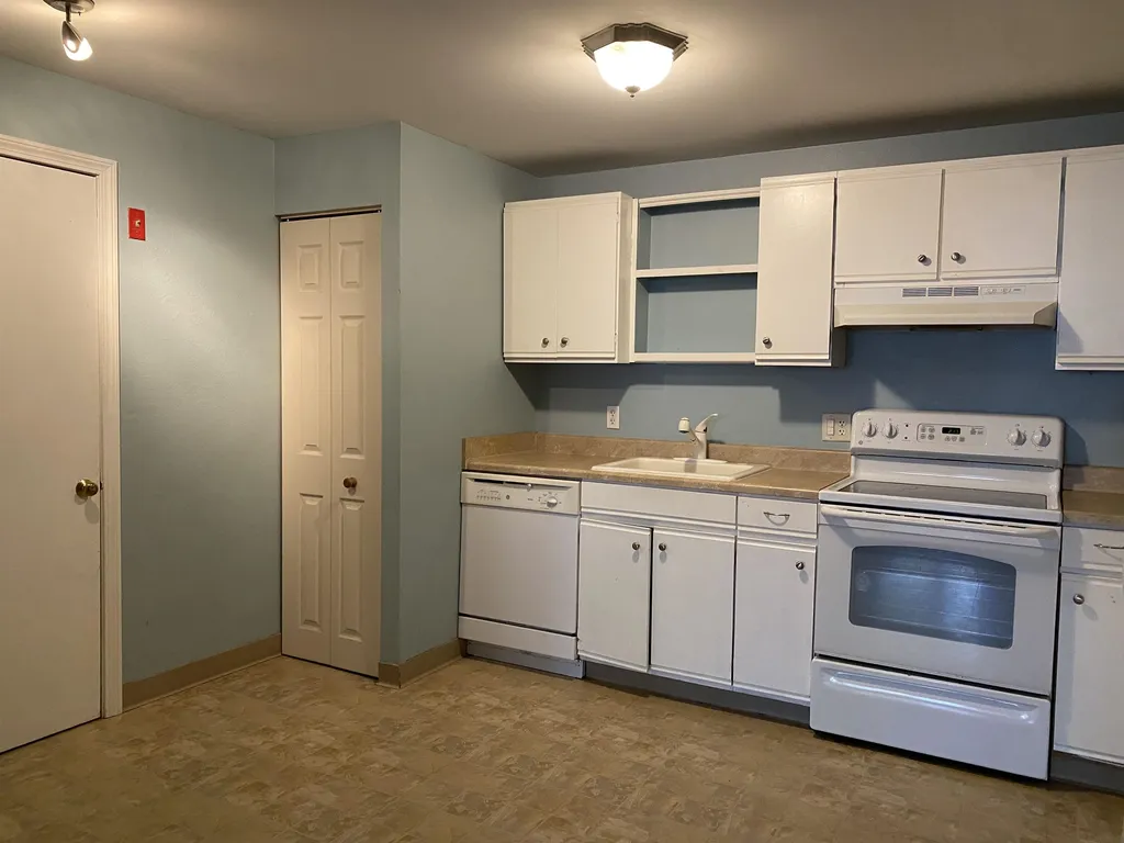 37 Alice Drive Concord NH 03303