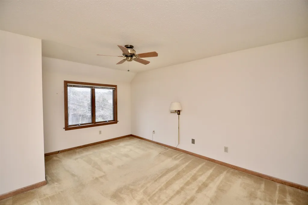 4 Lakeview Place Grantham NH 03753