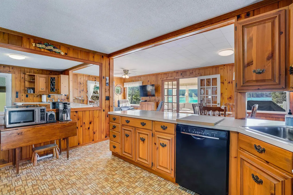 56 Pine Colony Road Franklin NH 03235
