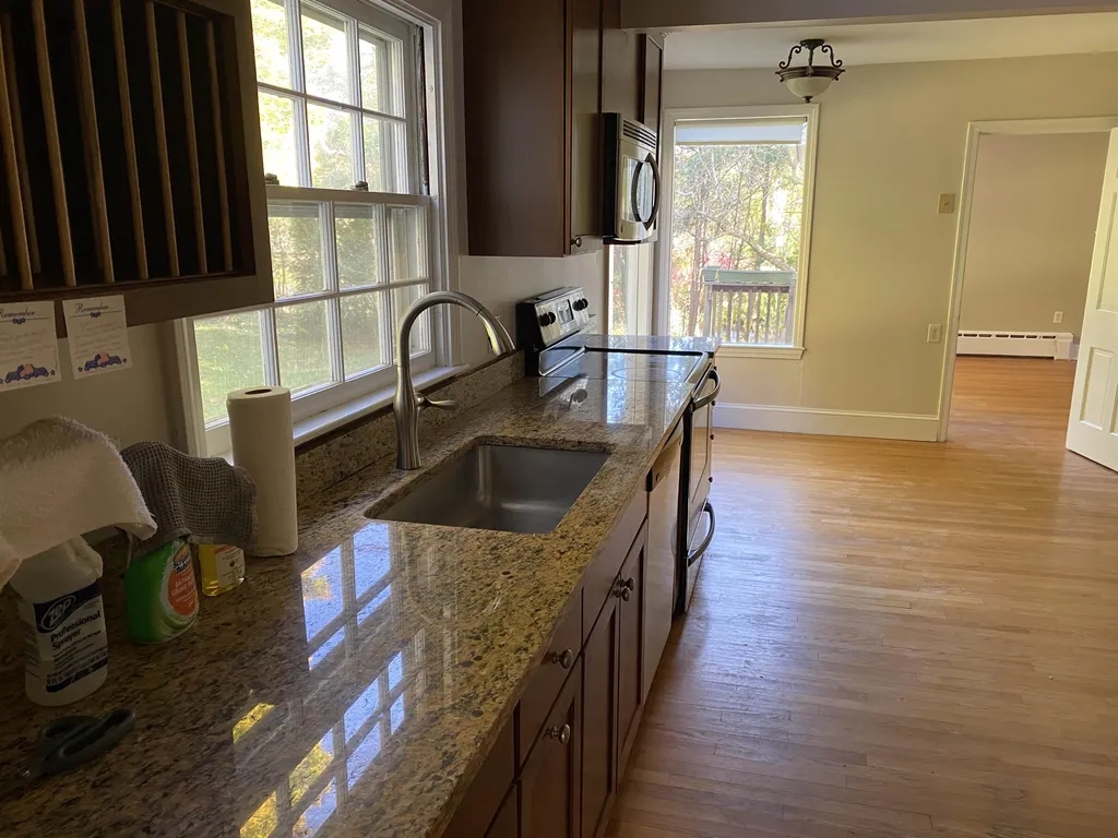 18 Edgewood Lane Burlington VT 05401
