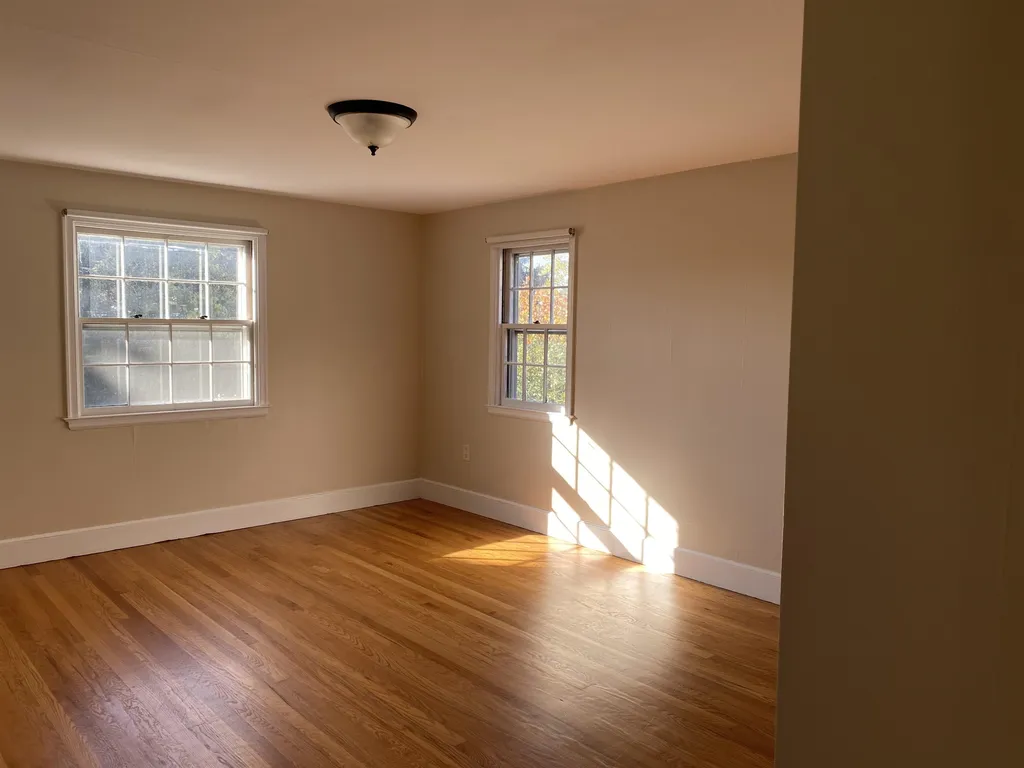 18 Edgewood Lane Burlington VT 05401