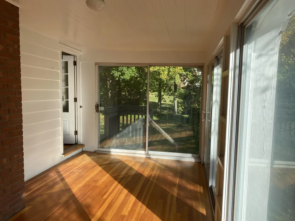 18 Edgewood Lane Burlington VT 05401
