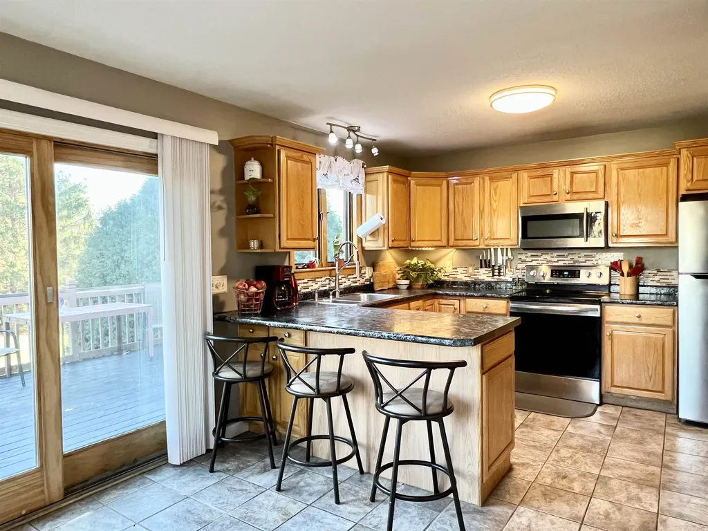 166 Stratham Heights Road Stratham NH 03885