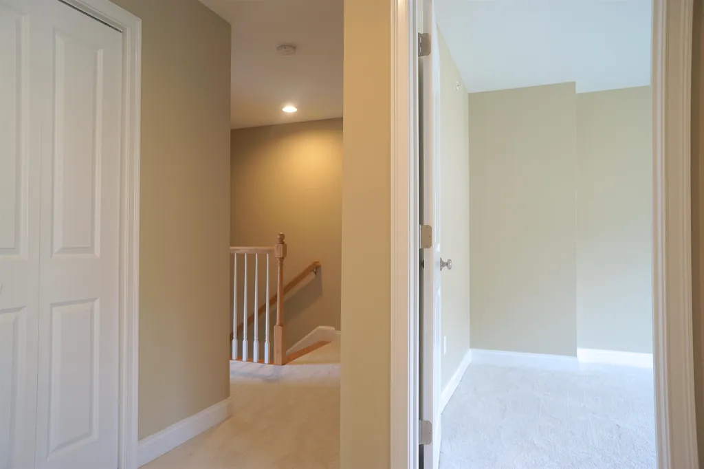 16 Manor Drive Hooksett NH 03106