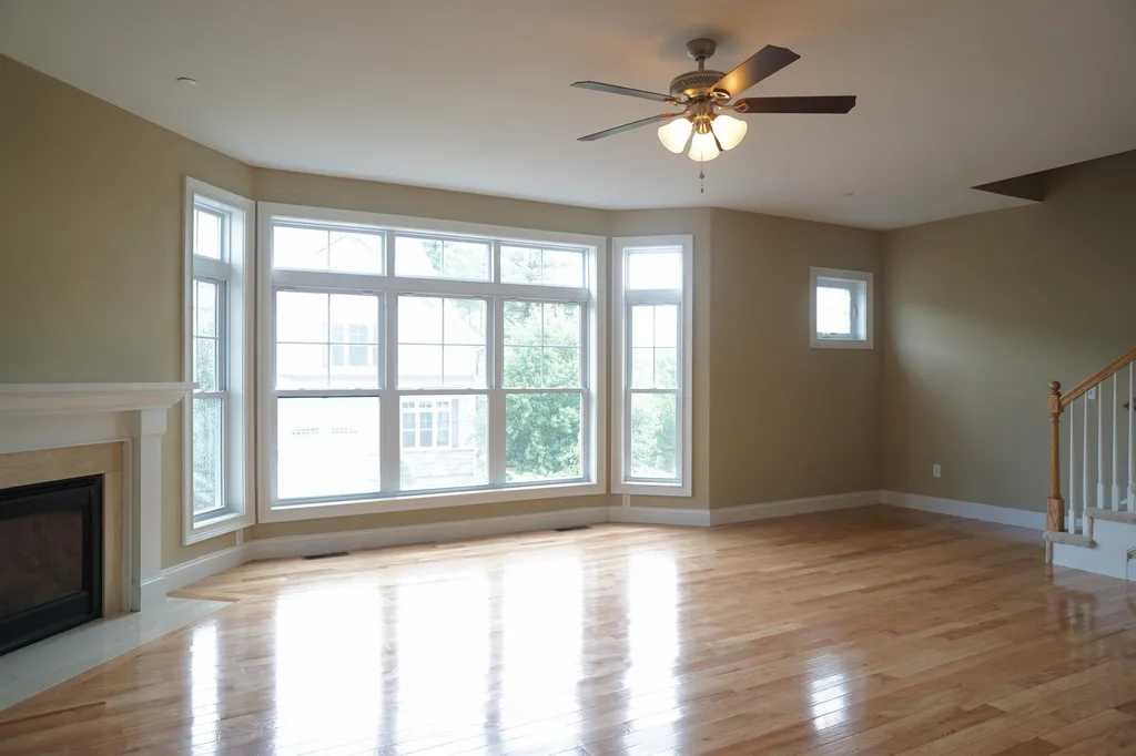 16 Manor Drive Hooksett NH 03106