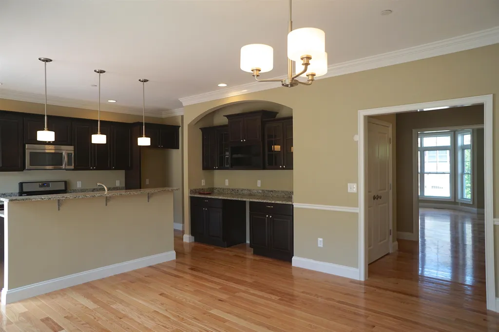 16 Manor Drive Hooksett NH 03106