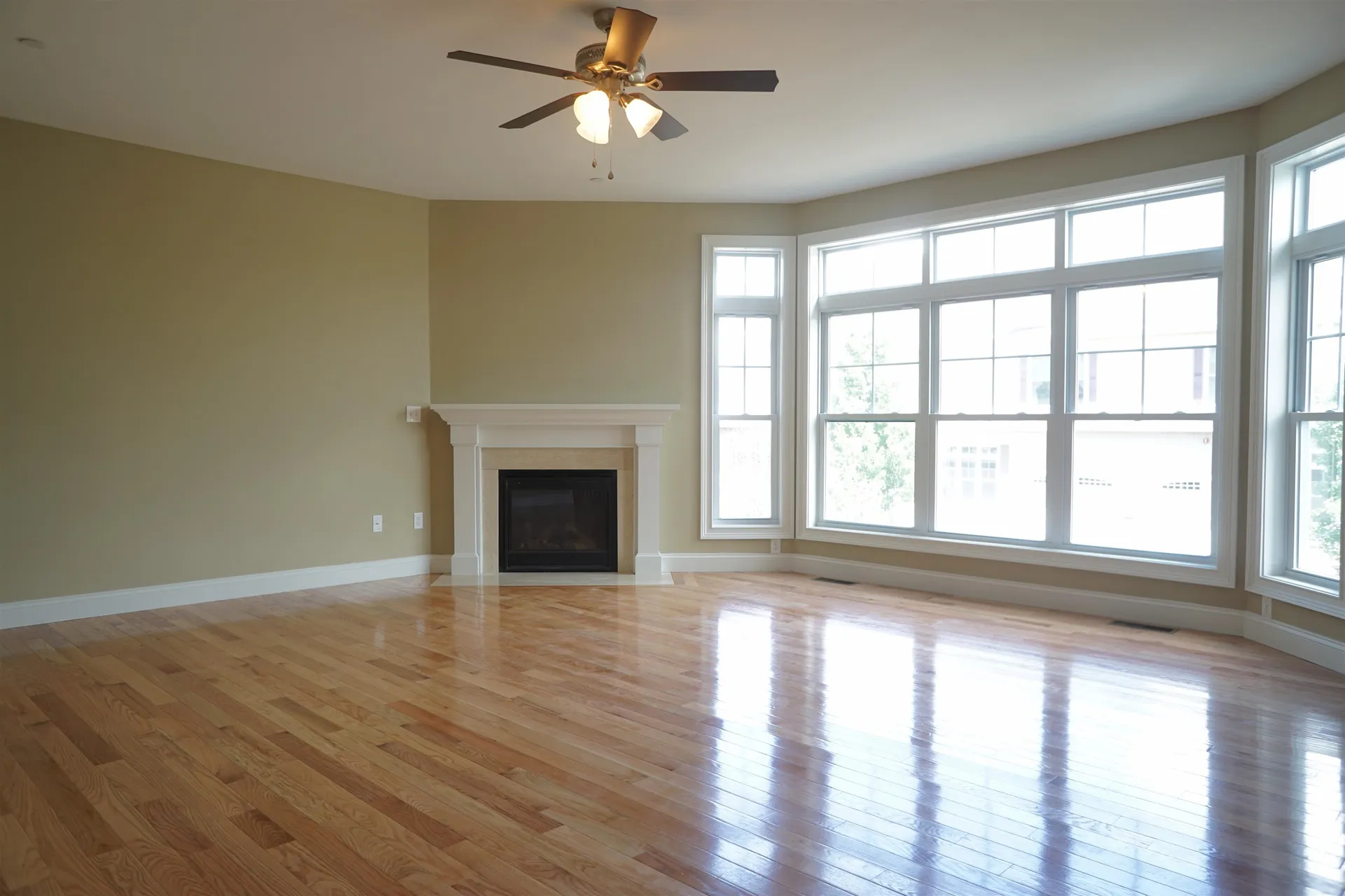 16 Manor Drive Hooksett NH 03106