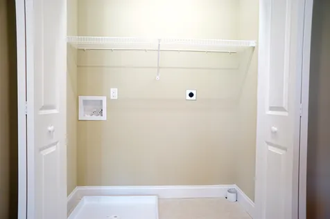 16 Manor Drive Hooksett NH 03106