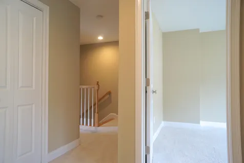16 Manor Drive Hooksett NH 03106