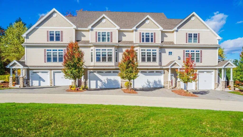 16 Manor Drive Hooksett NH 03106