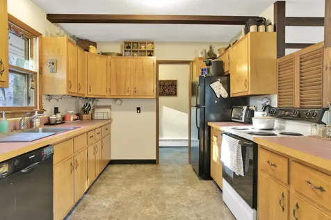1782 South Road Woodstock VT 05091