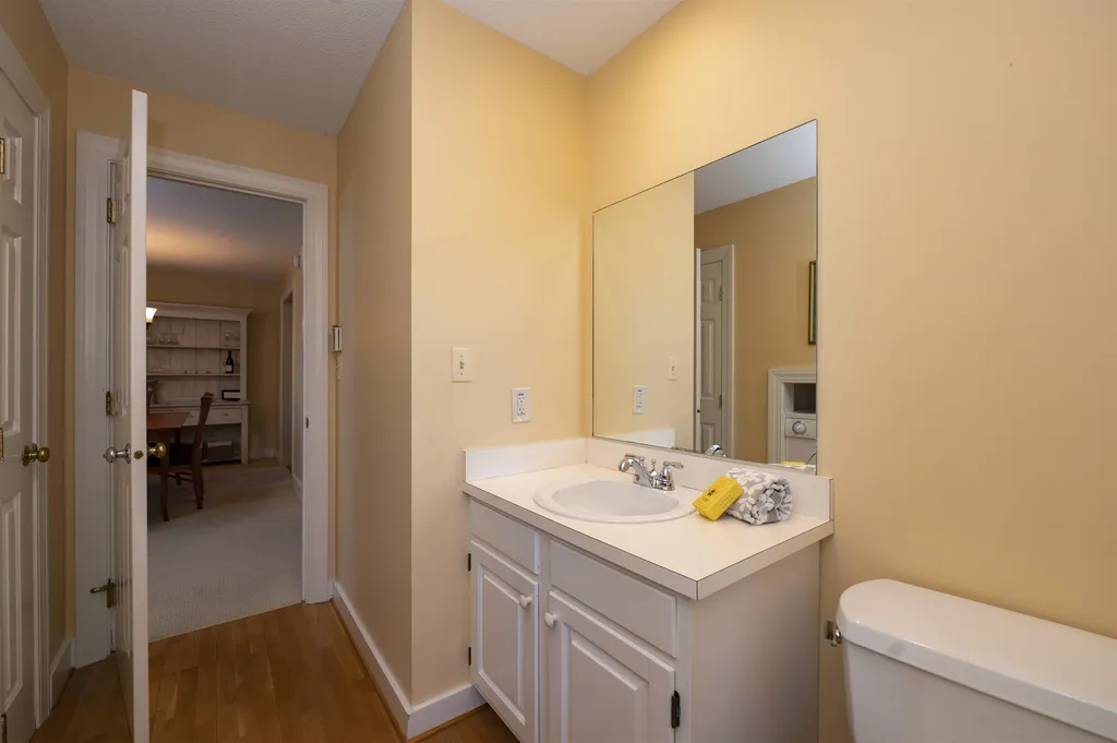 418 Lyman Batcheller Road Hartford VT 05059
