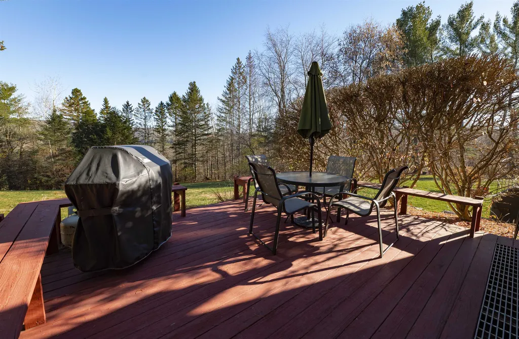 418 Lyman Batcheller Road Hartford VT 05059