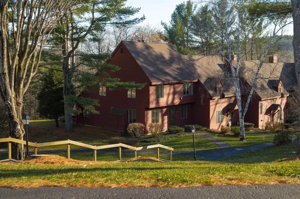 418 Lyman Batcheller Road Hartford VT 05059