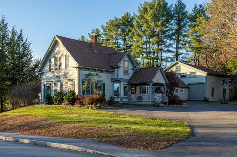 184 Western Avenue Henniker NH 03242
