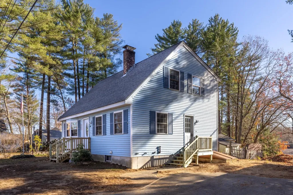 13 Circuit Drive Kingston NH 03848