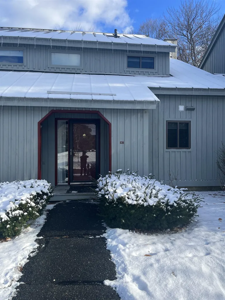 860 Murphy's Road Hartford VT 05059