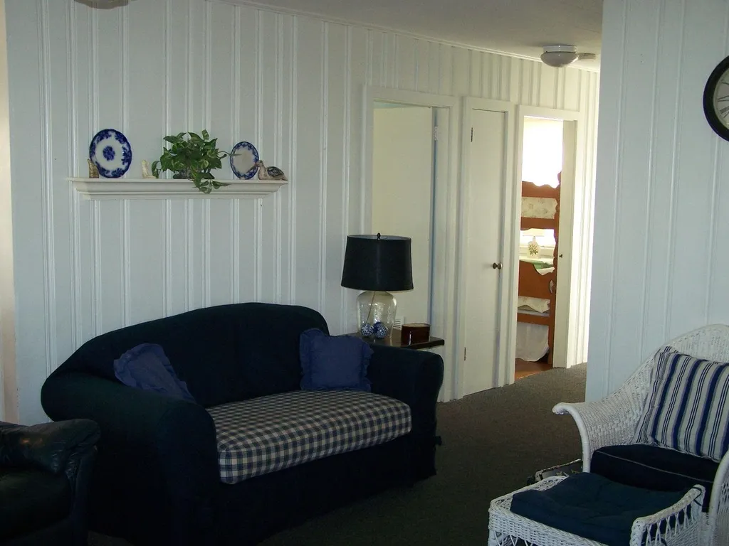 13 Tuttle Avenue Hampton NH 03842