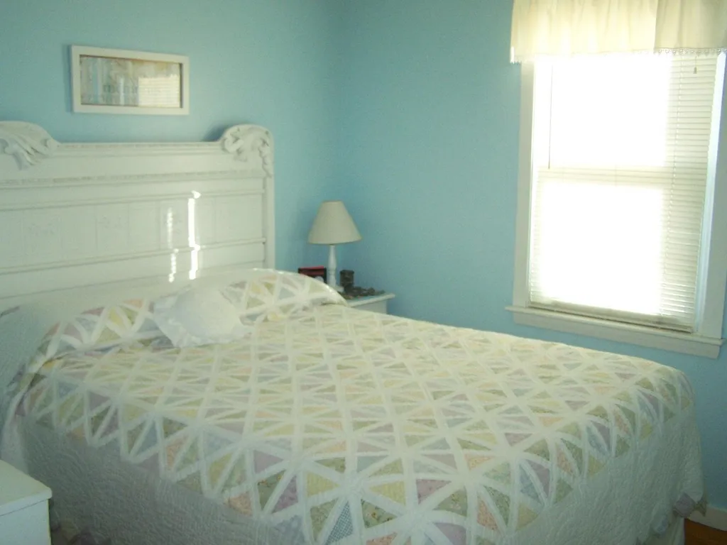 13 Tuttle Avenue Hampton NH 03842