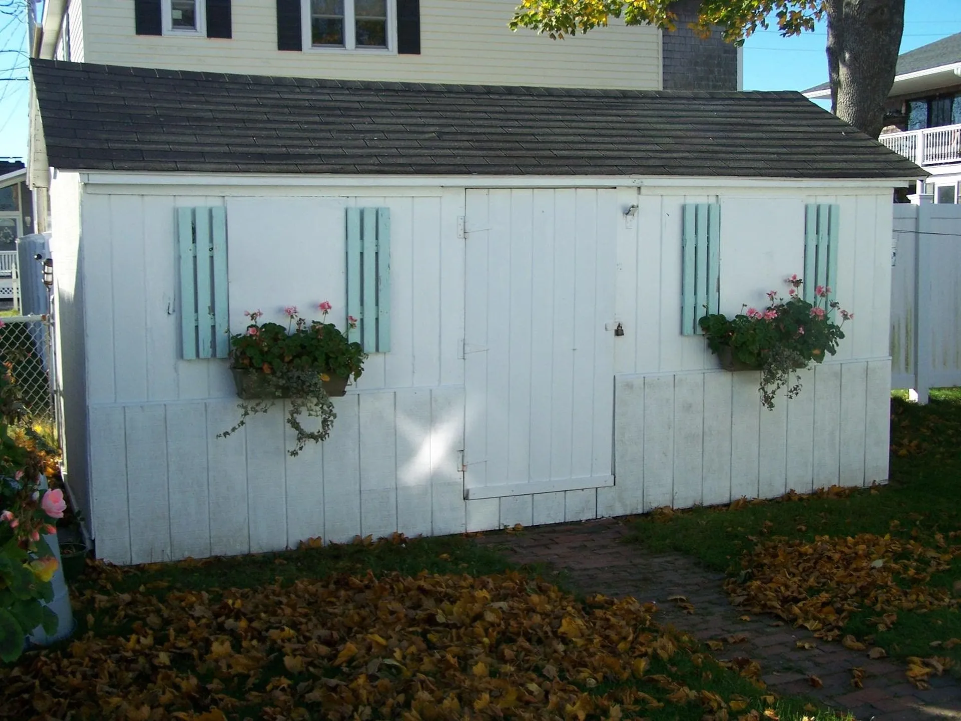 13 Tuttle Avenue Hampton NH 03842