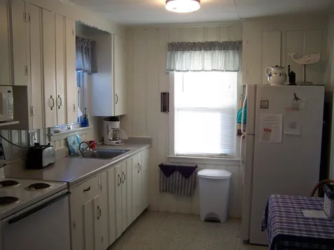 13 Tuttle Avenue Hampton NH 03842
