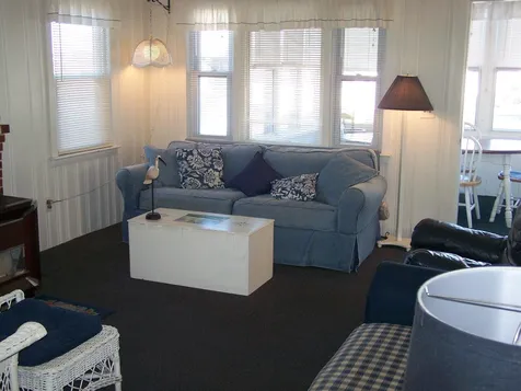 13 Tuttle Avenue Hampton NH 03842