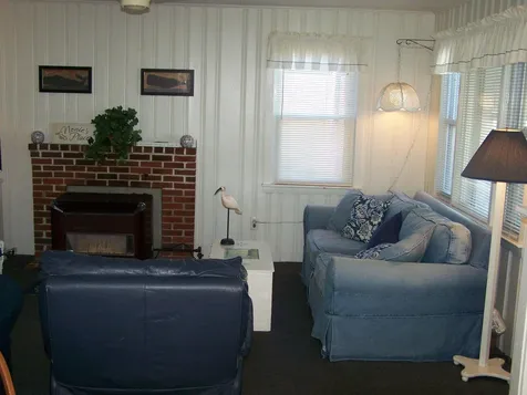 13 Tuttle Avenue Hampton NH 03842
