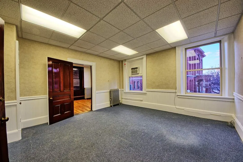 38 Central Square Keene NH 03431