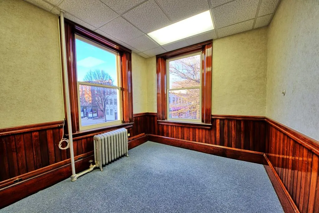 38 Central Square Keene NH 03431