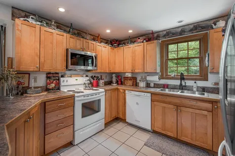 73 Brookside Lane Danbury NH 03230