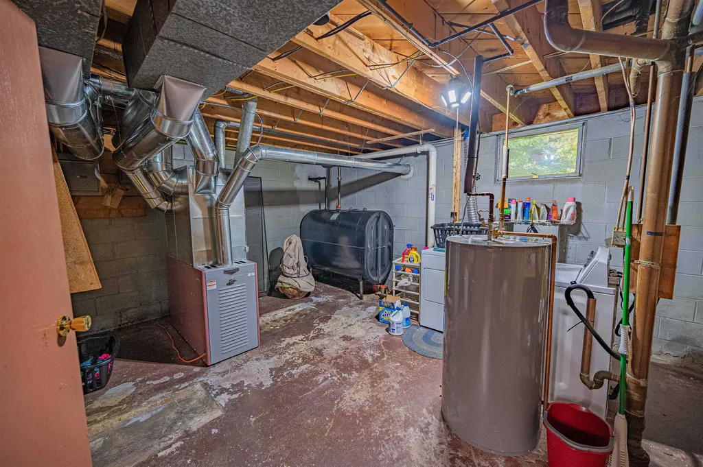 39 Lague Lane Barre Town VT 05641-3219