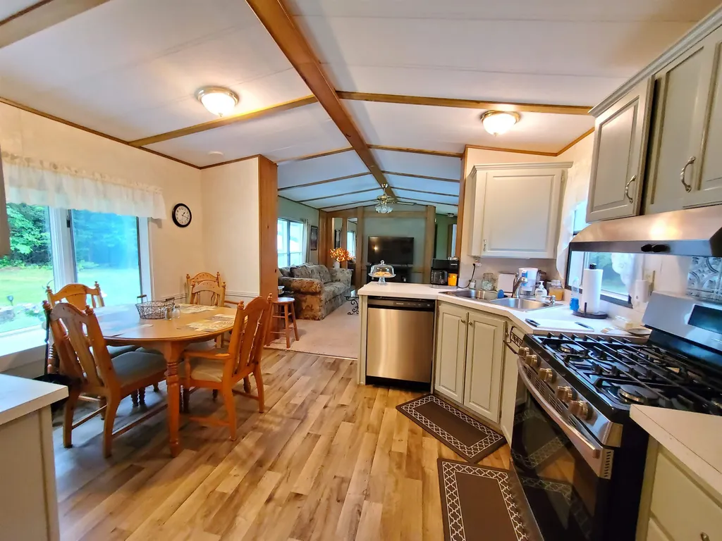 12 Pine Tree Lane Canaan NH 03741